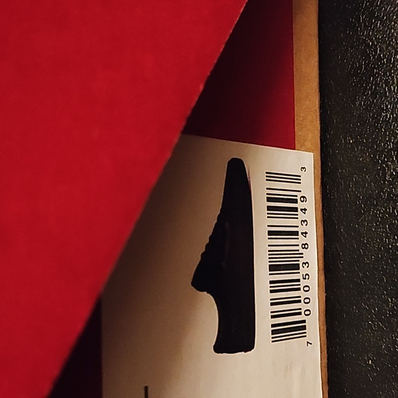 Vans - Picture 5 of 5